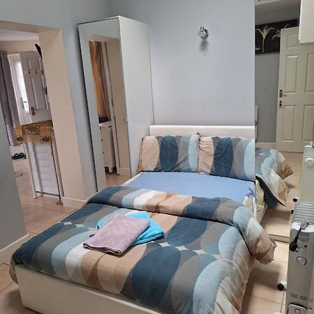 Luxury Apartment In Birmingham With Free Parking. Exterior foto